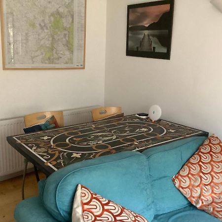 Primrose Villa Self Catering Bnb Монмаут Екстериор снимка