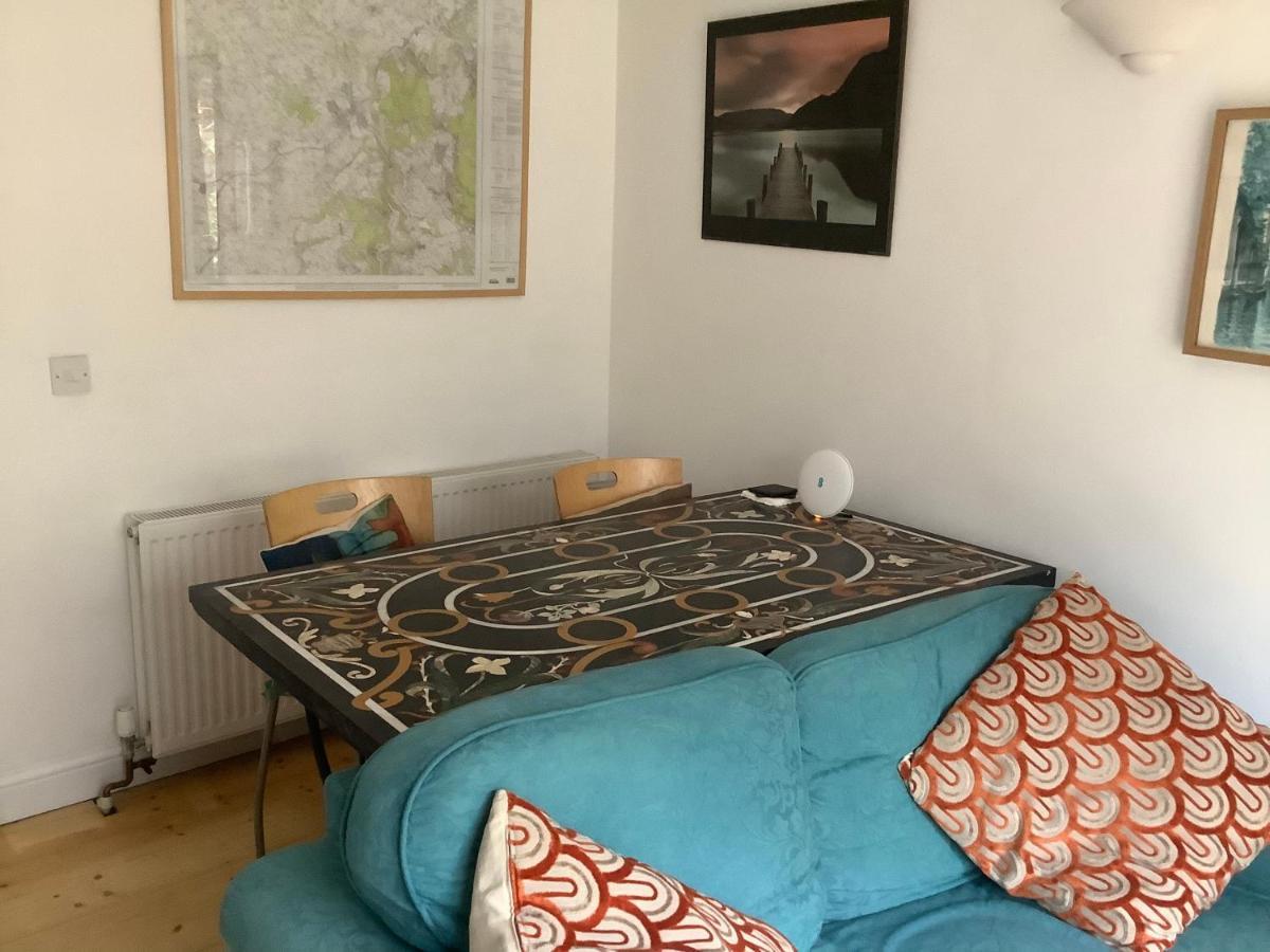 Primrose Villa Self Catering Bnb Монмаут Екстериор снимка