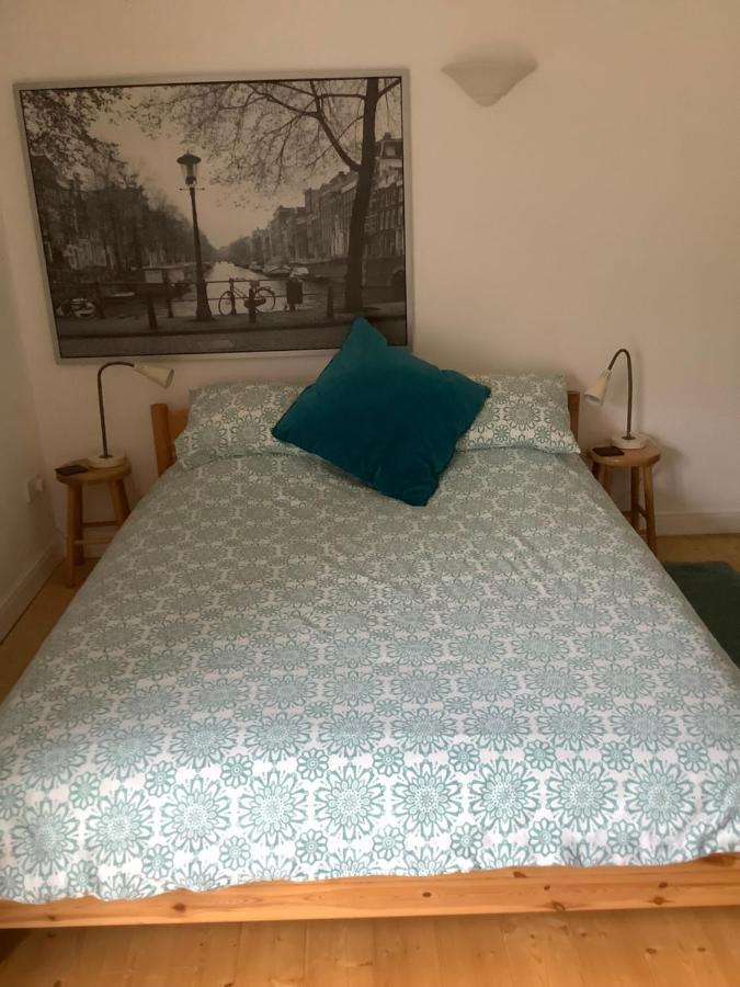 Primrose Villa Self Catering Bnb Монмаут Екстериор снимка