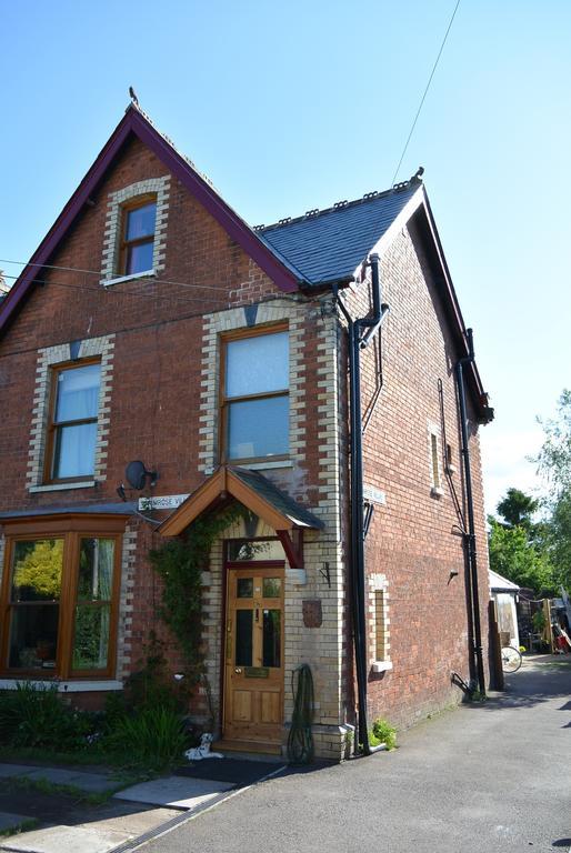Primrose Villa Self Catering Bnb Монмаут Екстериор снимка